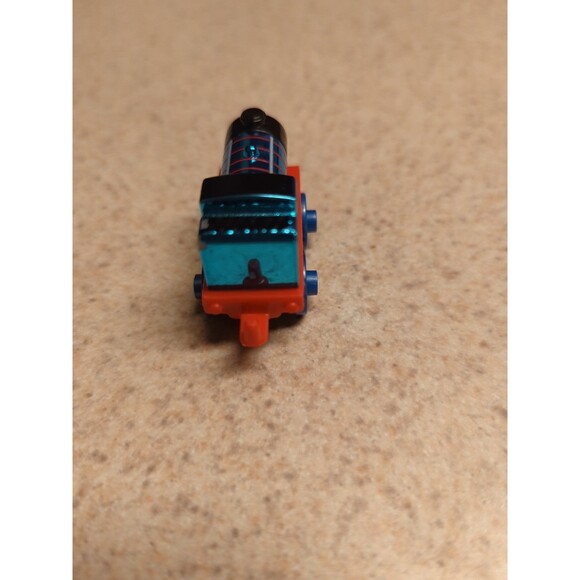 Thomas and Friends Minis Edward Train Tank Engine Metallic Metallic Version - Picture 5 of 6